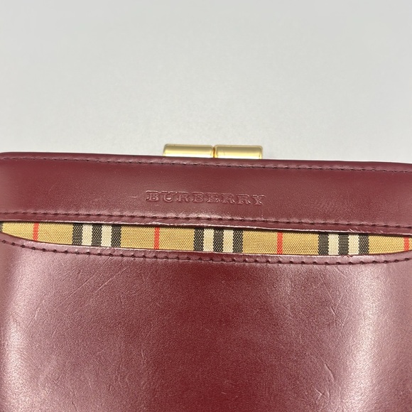 BURBERRY KISS-LOCK WALLET - Picture 8 of 11